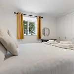 Beautiful Renovated In With Free Parking Pass The Keys * يورك