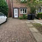 Beautiful Renovated In With Free Parking Pass The Keys Hébergement de vacances York