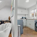 Σπίτι διακοπών Beautiful Renovated In With Free Parking Pass The Keys